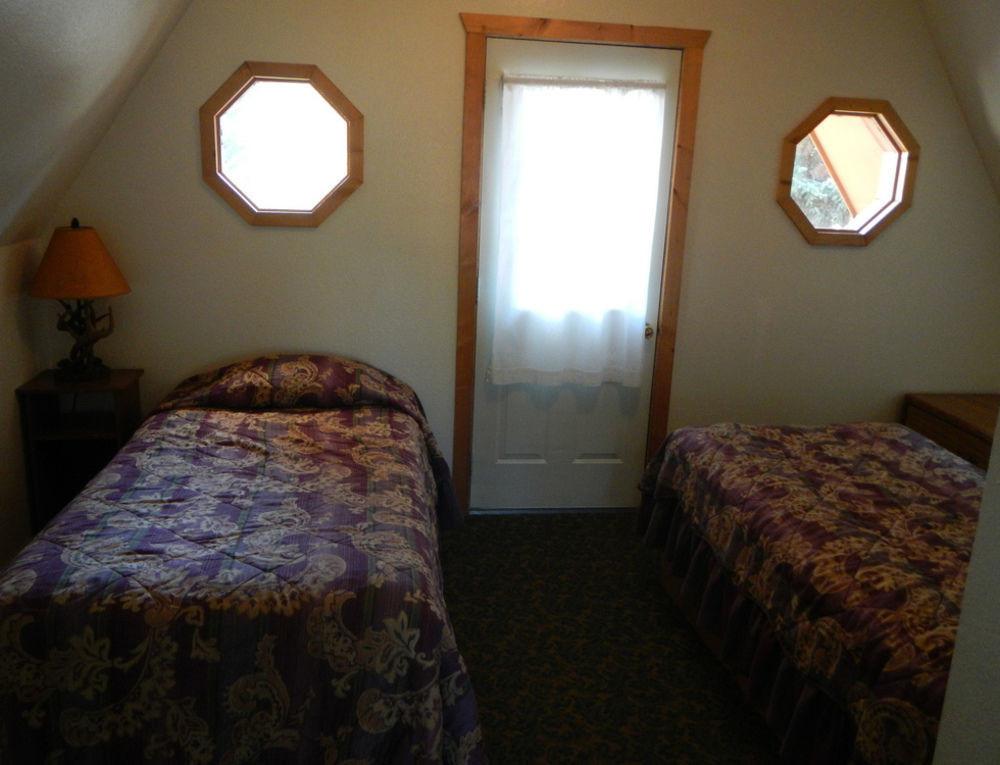 Spring Creek Inn Hill City Exterior foto